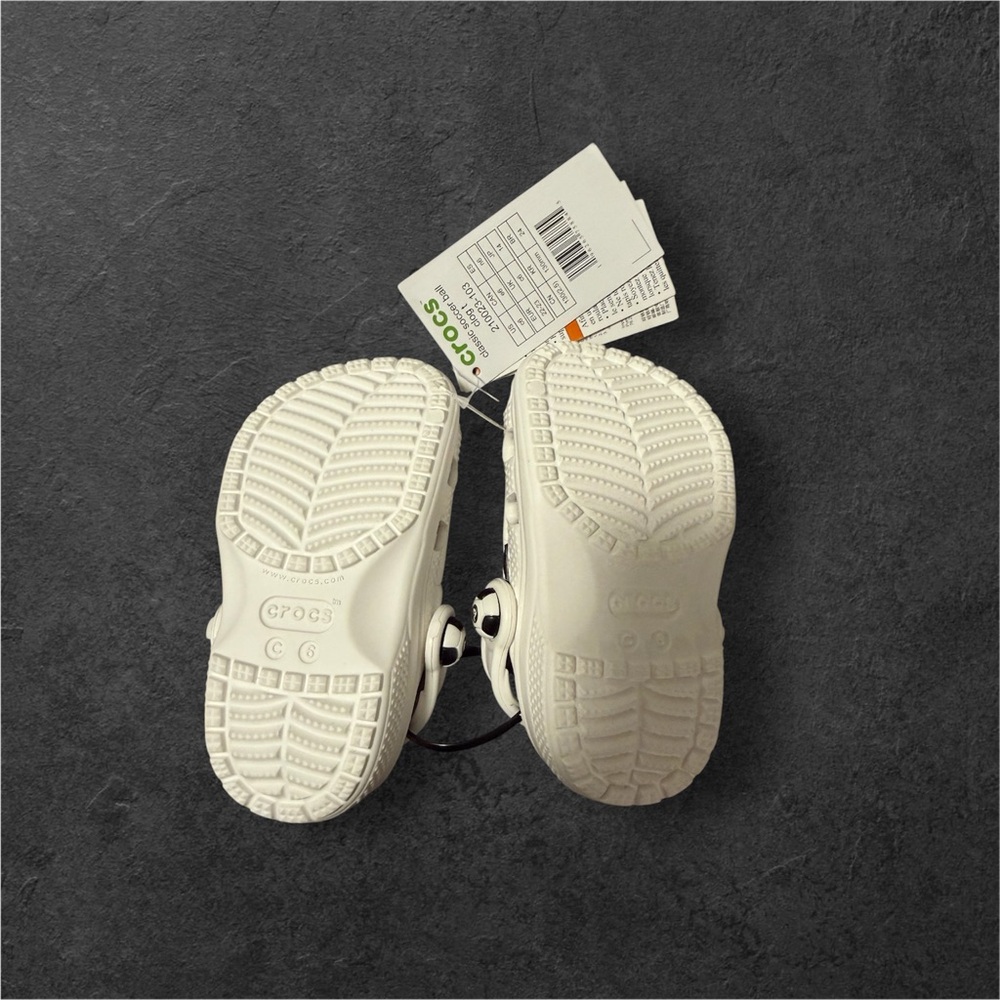 CROCS Kids Soccer Slippers - Black and White - Picture 4 of 4